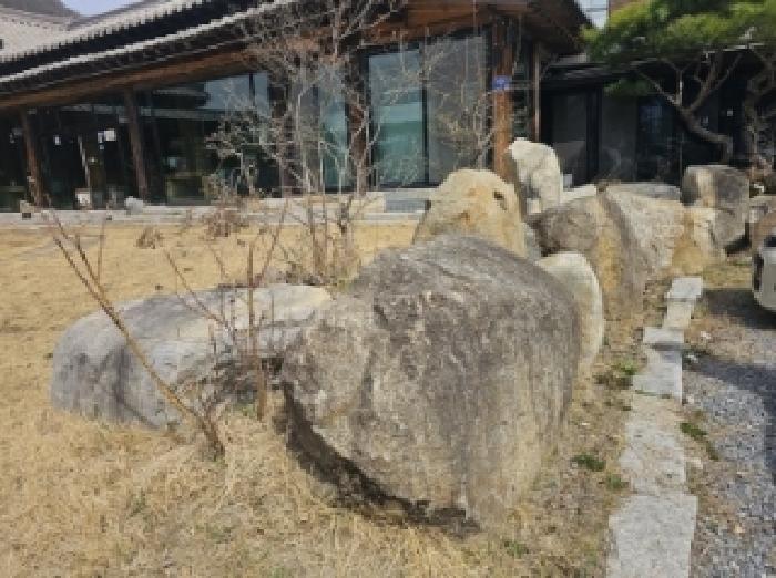 목록 2 제시 외 조경수 및 조경석