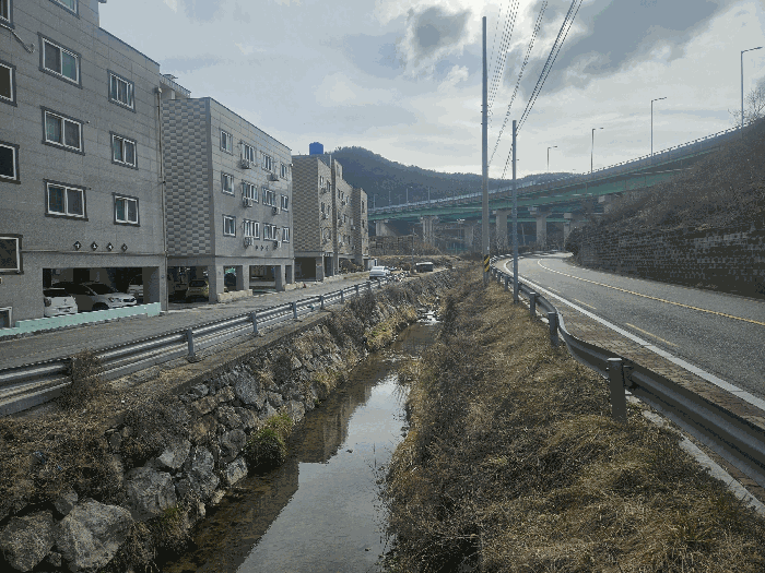 1.본건전경 및 주변(서측전경)