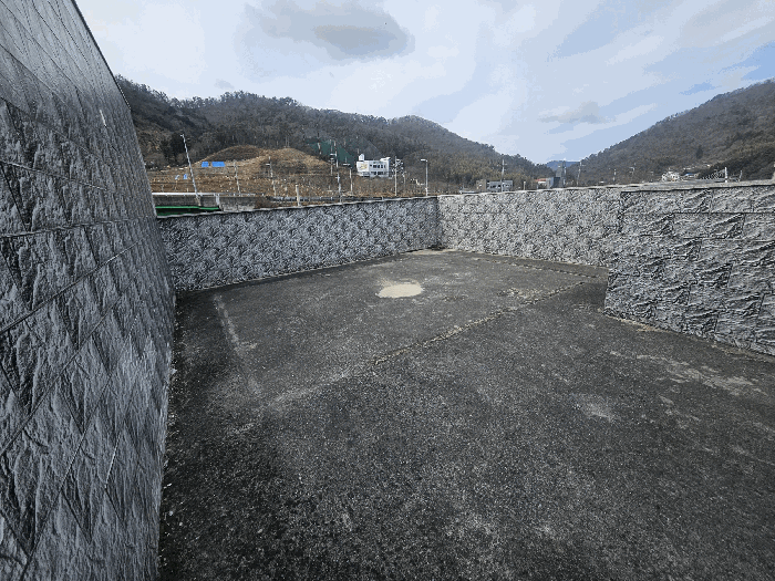 13.본건2)의 옥상전경