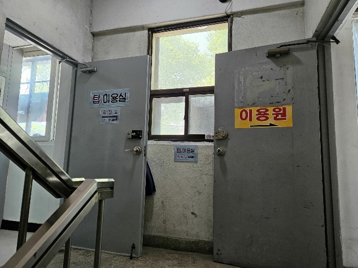 기호(2) 2층 복도전경