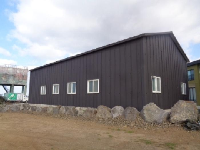 소재지 1.(신도리 2176) 지상 경계 주변 석재사진