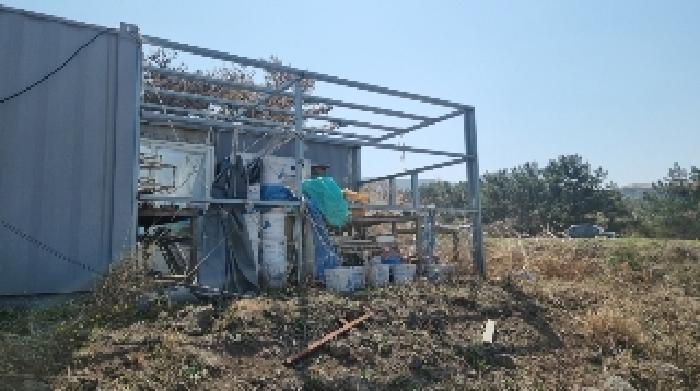 소재지2(봉개동 275-55) 지상에 소재한 철구조물