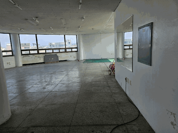 3층 근린생활시설: 공실