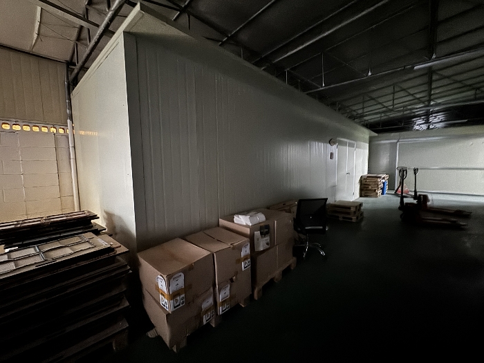 [제시외 건물 2) 내부 전경-2]