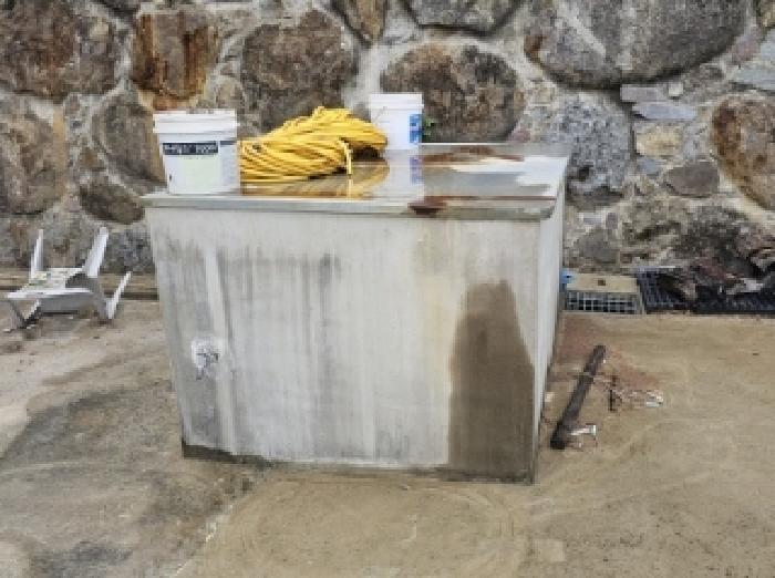 목록 4번 지상의 전경(마당에 관정 1식 소재함)