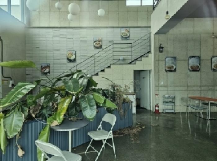 목록 5번 지상의 목록 1번 전경(목적건물 나동,내부)