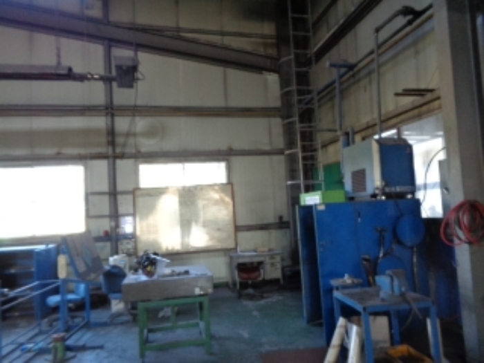 목록8번 공장 내부 기계기구 전경