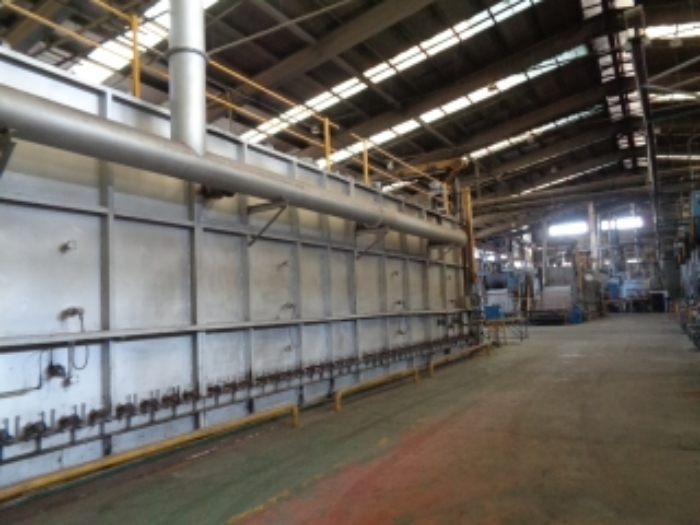 목록8번 공장 내부 기계기구 전경