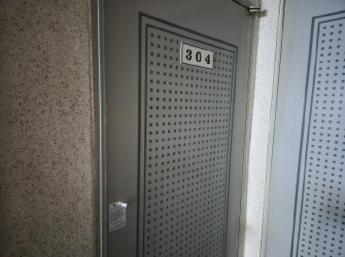 3층 304호 출입문 전경