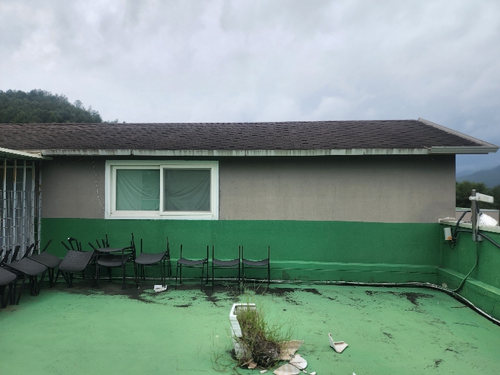 제시 외 건물 및 부합물 기호:㉠ 전경