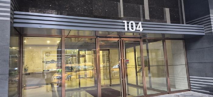 공동현관 출입문