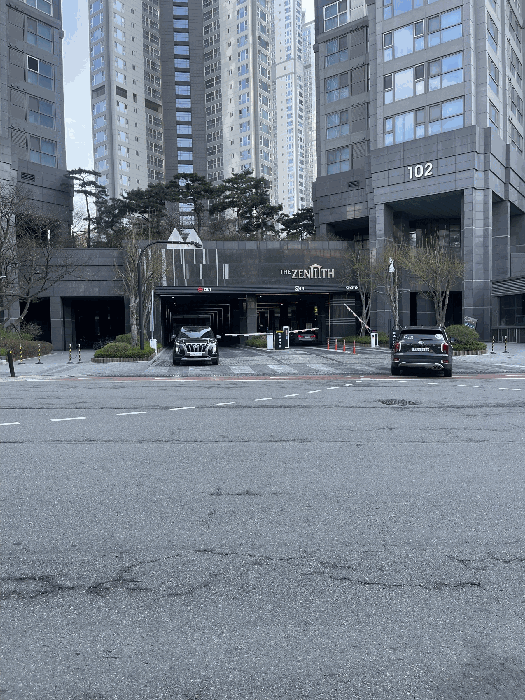 단지 주출입구 전경