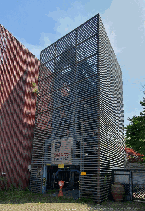 부속건물(주차타워)