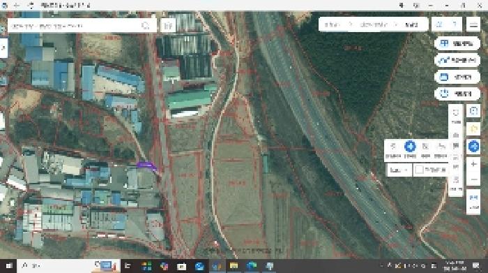 위성지도(스마트국토정보) : 용원리 258-33 (부동산목록 8번)