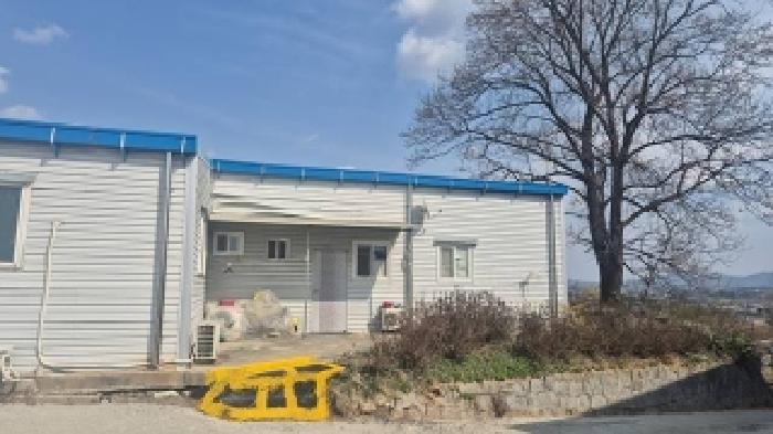 숙소공간으로 보임