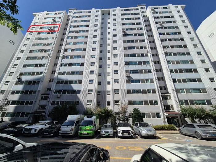 북동측에서 본 전경