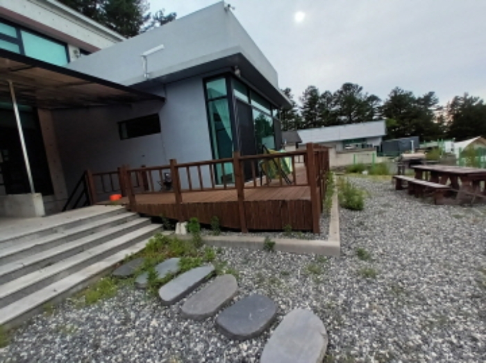 목록11번주변 데크 모습