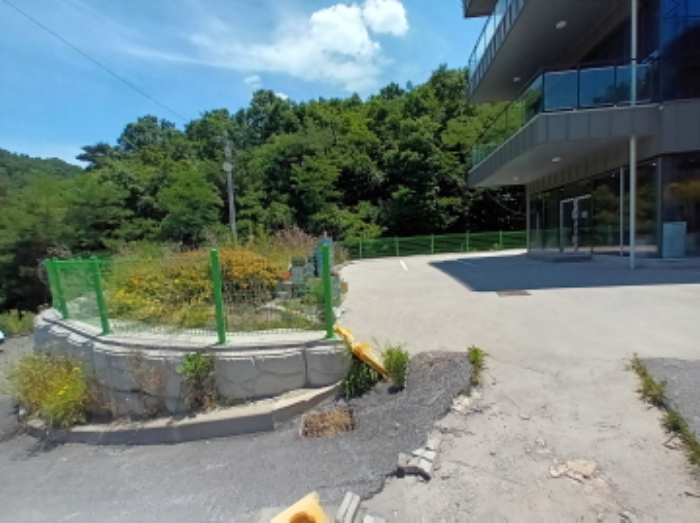 목록80번 주차장부근 모습