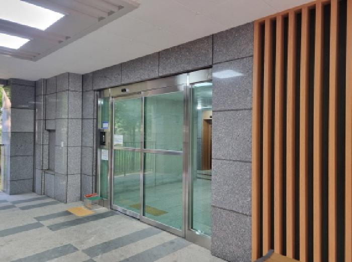 공동현관출입구