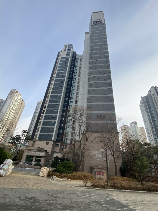 105동