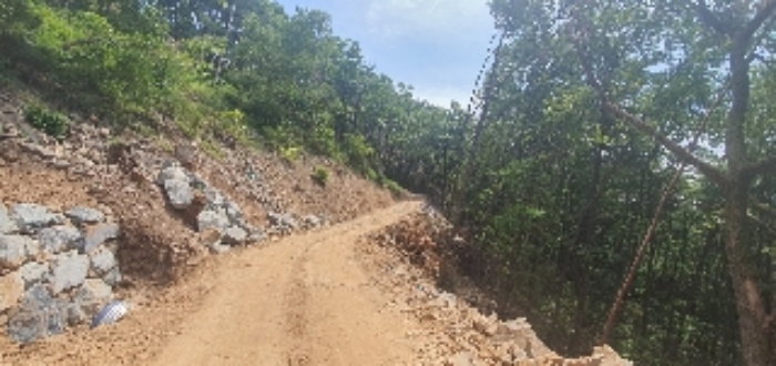 본건17내 임도 공사중인 사진2