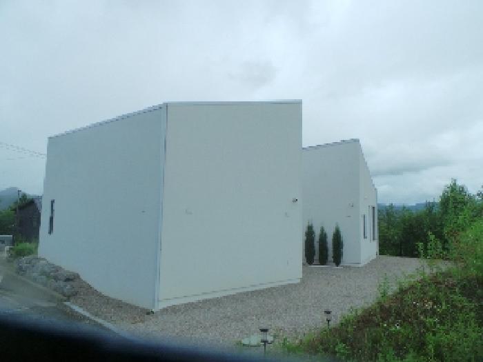 사진7번 [목록번호2번 부동산 전경]