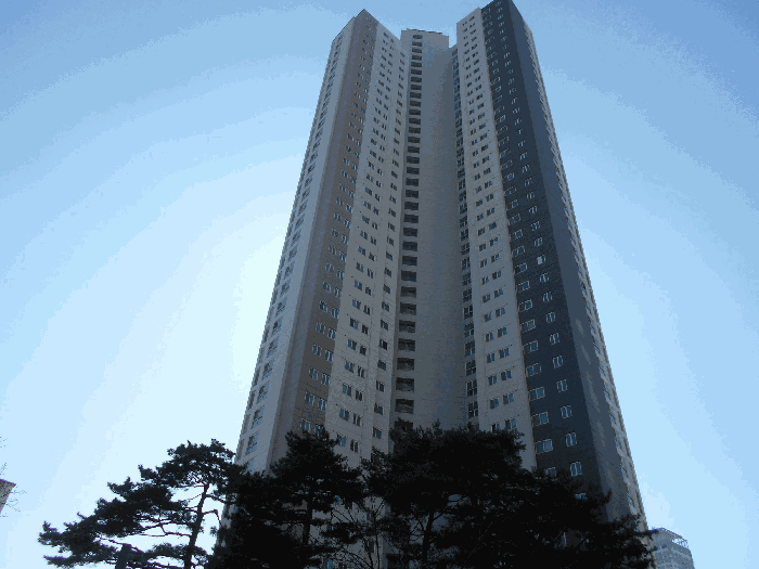 본건 전경2(북측 인근에서 촬영)