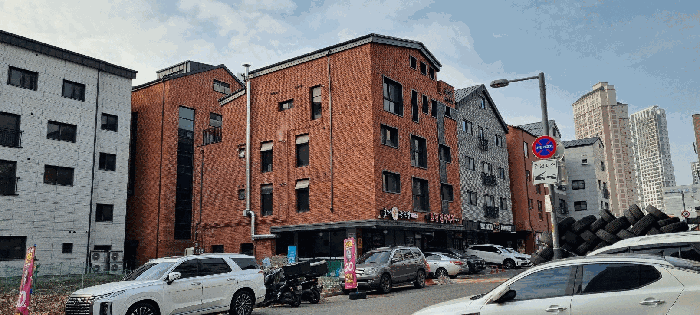 대상 건물 (라움하우스) 전경