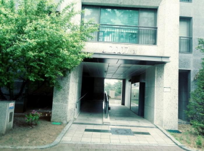 * 공동출입구 전경