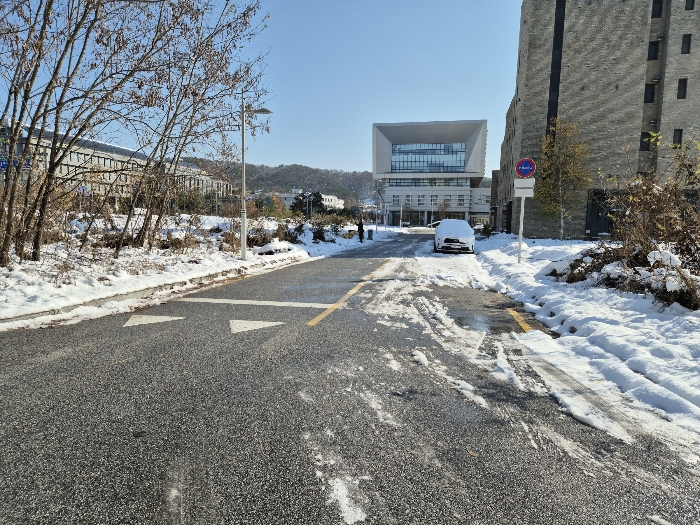 북측 도로