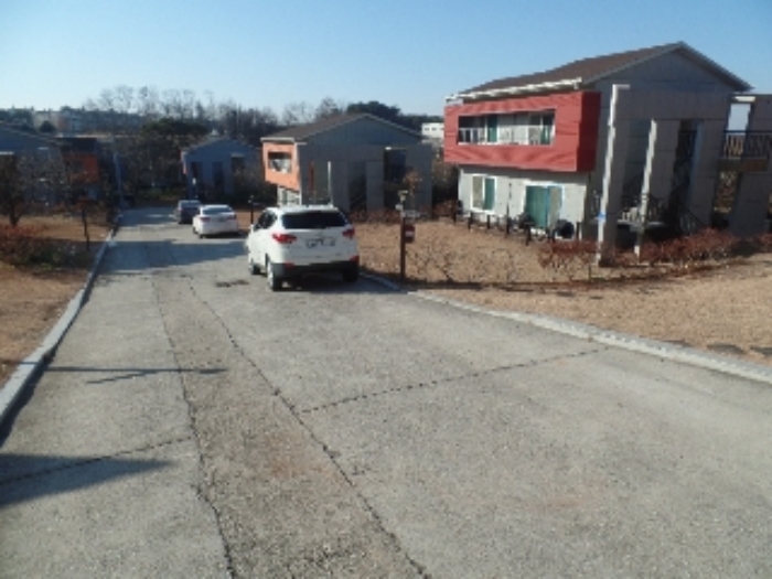 본건 북측 전경(기호 10, 12, 2. 토지)