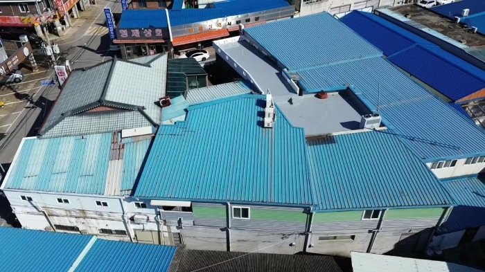 본건 기호 1-6 토지 및 건물(서측에서 촬영)