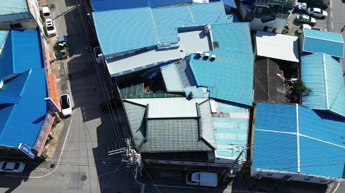 본건 기호 1-6 토지 및 건물(북측에서 촬영)