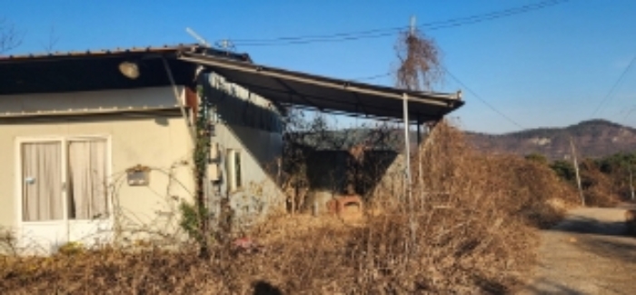 기호4번 제시외건물