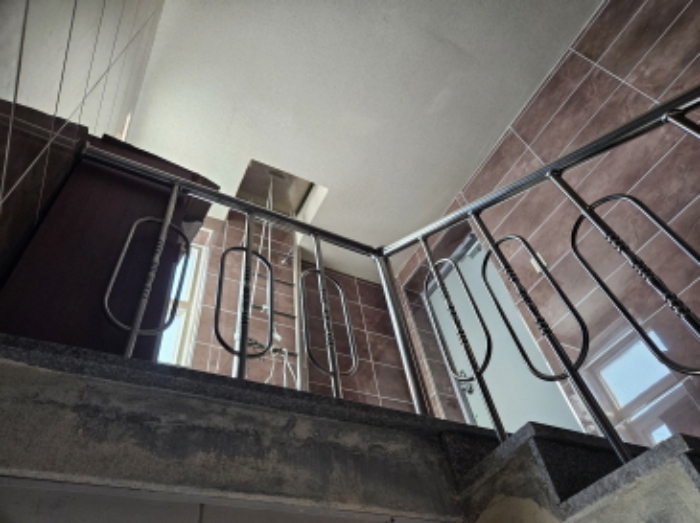 목록1~2. 옥상층 계단