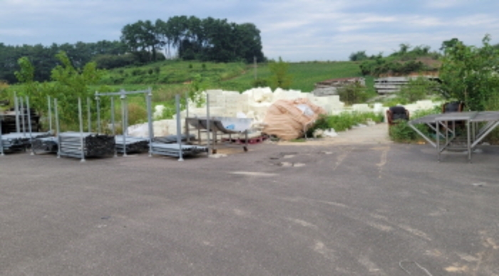 폐 건물 창고 부지