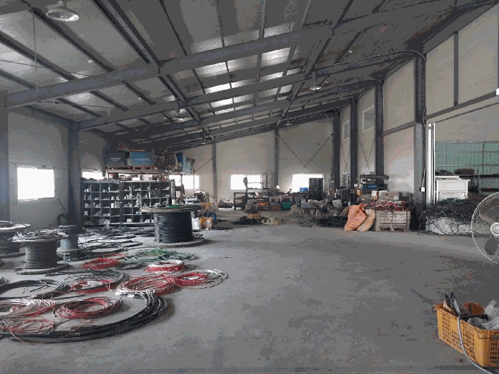 본 건 전 경
(기호 다) 내부)