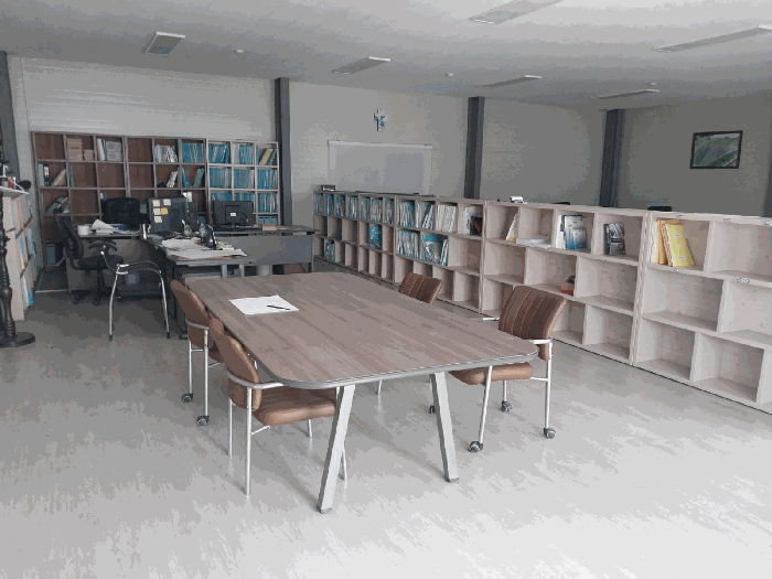 본 건 전 경
(기호 나) 내부)