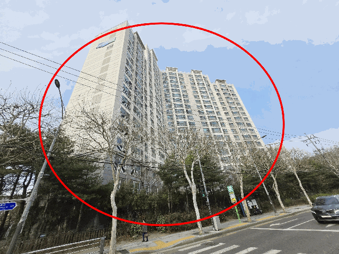 본건소재 102동 전경