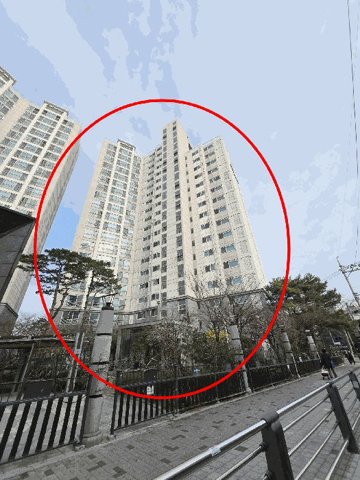 본건소재 102동 전경