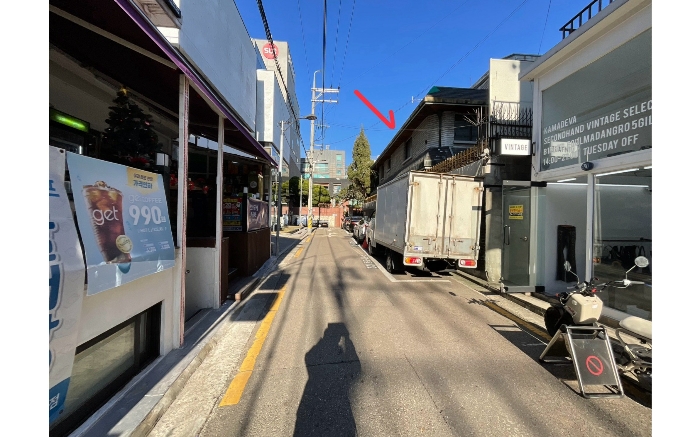 본건 남서측에서 촬영