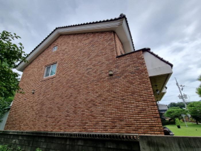 남서에서 북동방향 촬영