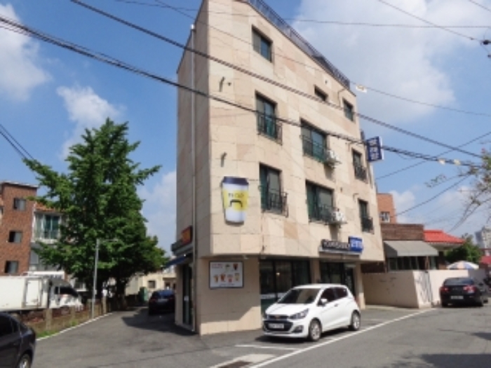 [목록 1, 2] 남서쪽에서 바라본 전경