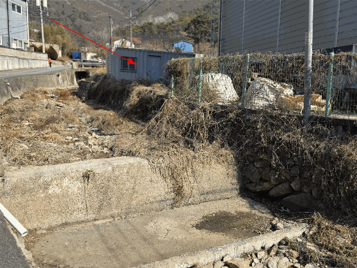 기호(6) 전경 및 주위, 지상 소재 물건(평가제외-이전가능)