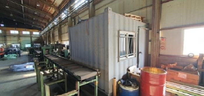 기호 2 제시 건물중 단층공장내 제시외 컨테이너