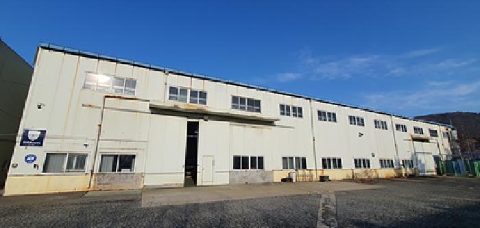 기호 2 제시 건물중 단층공장 전경