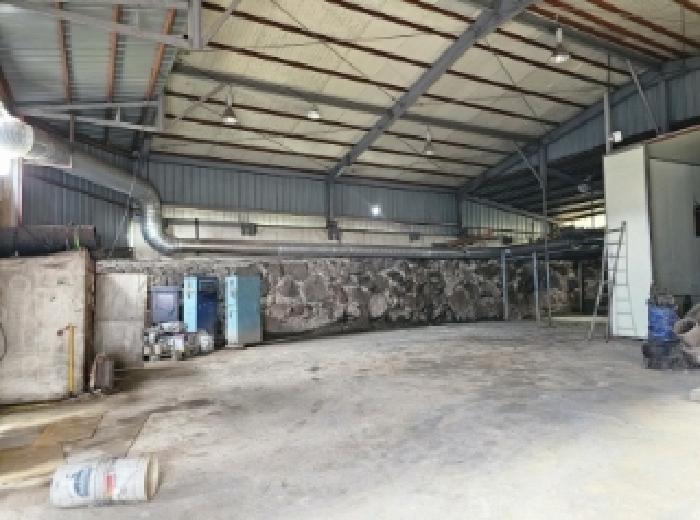 목록 1번 지상 남측의 제시외 공장기계기구 도장설비(집진기 및 집진관 포함)