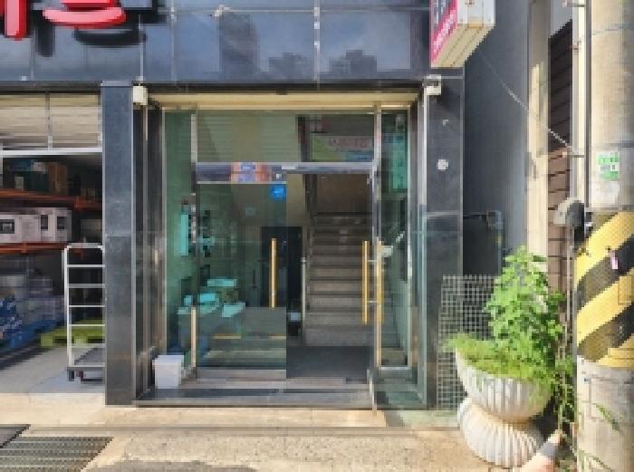 본건 1,2 전경-1층