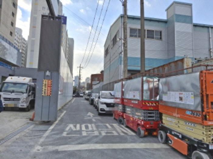 주변 도로 모습2