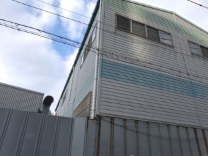 건물 서쪽 모습